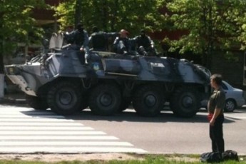 Після вибухів у Дніпропетровськ ввели важку військову техніку
