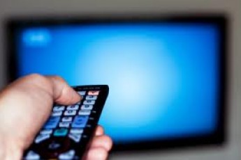 Про що мовчать українські телеканали,натомість «годуючи» нас криміналом та негативом?