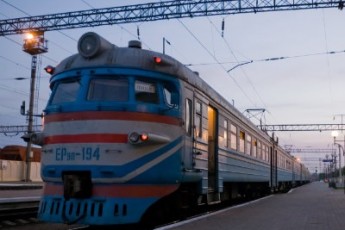 «Львівська залізниця» передумала відміняти потяг «Ковель ‒ Чернівці»