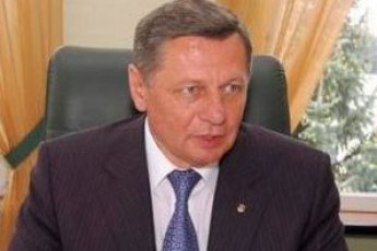 Мер Луцька влаштував масову роздачу подяк