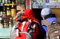 Луцькі муніципали нарешті почали штрафувати торговців за продаж цигарок неповнолітнім