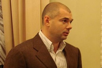 Напередодні виборів депутат-«тушка» вирішив записатися у патріоти?