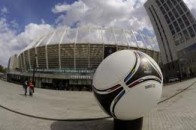 Попри свою любов до футболу члени уряду Франції не приїдуть на Євро-2012