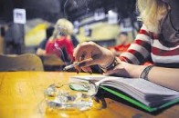 Власникам кафе з нового року курці обходитимуться у 10 тисяч