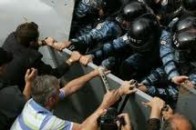«Беркутівці» зламали ребра депутатові від опозиції, - Бригинець