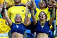 В Україну прибули перші 200 уболівальників Євро з різних країн