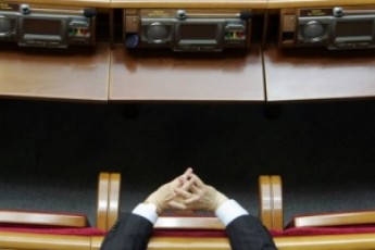 Об’єднана опозиція хоче загладити свою бездіяльність у парламенті під час голосування за «мовний» законопроект
