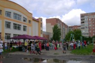Маленькі лучани сьогодні отримають футбольні м’ячі з автографом Леандро Месіаса