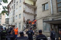 Жителів з постраждалого будинку у Луцьку продовжують відселяти. Призначено додаткову експертизу