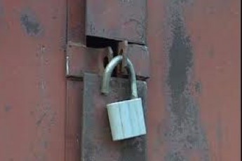 На Волині двоє хлопців винесли з чужого гаража 900 кг металобрухту