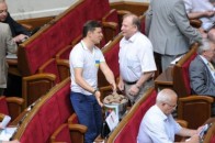 Ляшко знову чіплявся до Мартинюка, пропонуючи йому відро картоплі