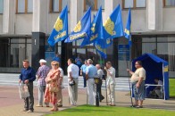 Опозиція передала Волинській облраді «передсесійний» привіт і нагадала, що вона повинна стати на захист української мови
