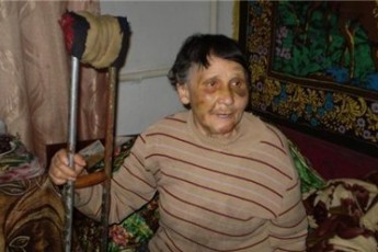 На Волині четверо підлітків намагались «вибити» з бабусі гроші