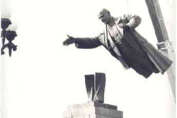 У Черкаській області демонтували пам’ятник Леніну