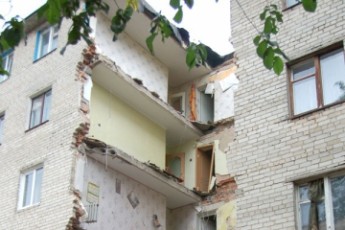 На укріплення сумнозвісного будинку на вулиці Рівненській Кабмін планує виділити близько 12 мільйонів