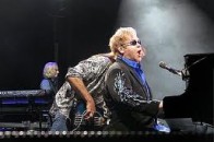 Елтон Джон і Queen сьогодні виступлять в Києві