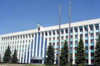 Працівники Рівненського ливарного заводу пікетували ОДА
