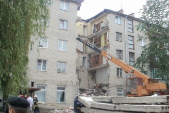 До кінця тижня стане відомо, чи придатний для проживання обвалений будинок у Луцьку