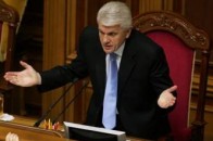 Литвин переконує, що закон про мови потрібно розглянути більш предметно, і підписувати не збирається