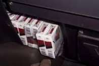 На Волині митники знайшли у поляка 2200 пачок контрабандних цигарок