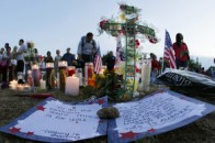 В пам'ять про жертв стрілянини в кінотеатрі США оголошено траур