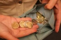 Азаров урізав стипендії студентам