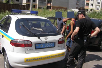 У Луцьку в одному з будинків крадії відрізали 33 метри електрокабелю