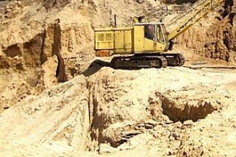 На Волині незаконно видобували пісок