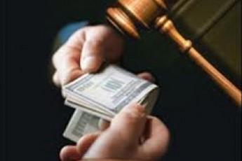 Волинська прокуратура оскаржила вирок львівського судді, якого звинувачували в отриманні 400 тисяч гривень хабара