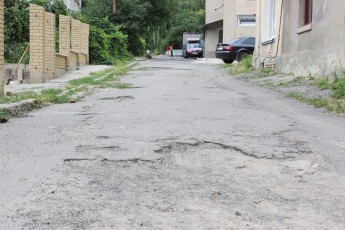 Вулицю Горького у Луцьку хочуть зробити проїжджою, але мешканці проти