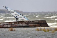 На Світязі 11 людей потрапило у шторм
