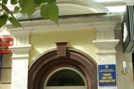 Волинське управління освіти потопає в смороді через піцерію у підвалі?
