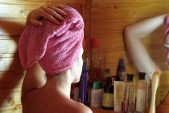 Поки лучанка парилась в сауні, у неї вкрали пальто і мобільний телефон