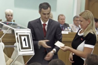 ЦВК вказала партіям на своє місце у виборчому бюлетені