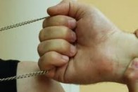 У Луцьку молодики пограбували дівчину, яка гуляла містом «під мухою»