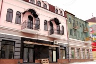 Через реставрацію будинку-згарища в Луцьку центр культури Волині залишиться без вікон?