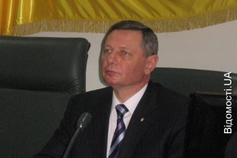 Мешканці зруйнованого будинку заявили, що їх викидають з готелю на вулицю і назвали мера Луцька брехуном