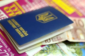 Шахрайка обкрутила луцького підприємця на 1500 гривень, пообіцявши видати йому візу в Польщу