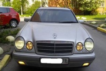 Волинські ДАІ-шники затримали Мерседес Бенц, який давно перебував у розшуку