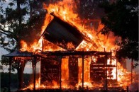 На Волині через жахливу пожежу постраждали господарські будівлі
