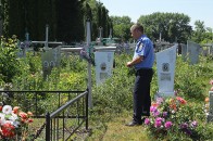 Волинянин заради 100 гривень здав огорожу з могили на металобрухт