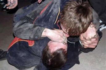 На Волині двоє чоловіків свято відзначили кулаками