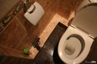 У туалеті Луцької міськради знайшли пістолет
