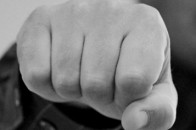 Волинянин напідпитку побив дівчину просто на вулиці