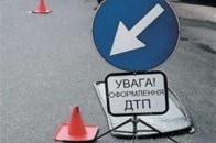 У Луцьку потерпілого діставали з понівеченого авто за допомогою гідравлічного обладнання