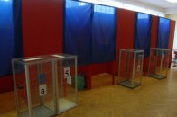 Окружна комісія по ОВО №20 кинула на призволяще усі протоколи та мішки з бюлетнями