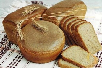 Влада запевняє, що не дозволить зрости ціні на хліб