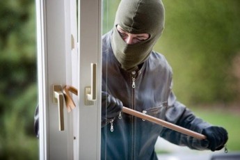 На Волині трійцю злодіїв спіймали під час крадіжки