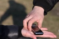 Волинянин взяв у товариша телефон, щоб подзвонити, і зник