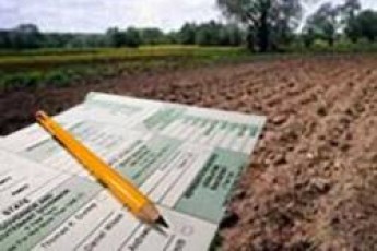 Бюджетні установи Волині отримали більше 1000 державних актів на землю